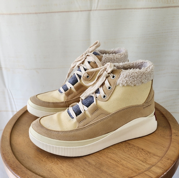 Sorel Out N About Waterproof Mid Sneakers Boots - Picture 1 of 13